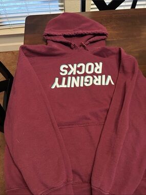 Men's Zip-Up Style Hooded Sweater in Deep Maroon